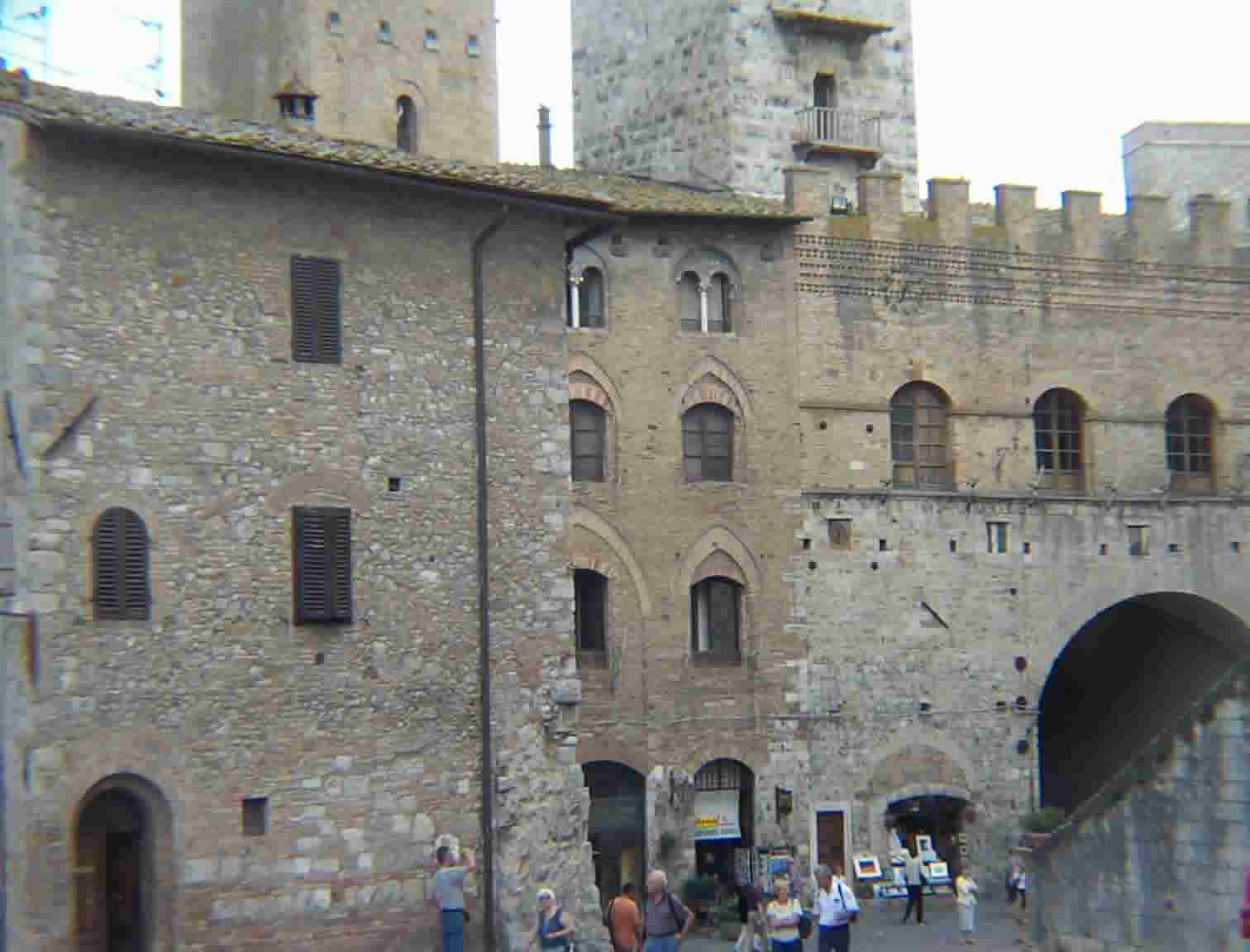Piazza in San Gimignano