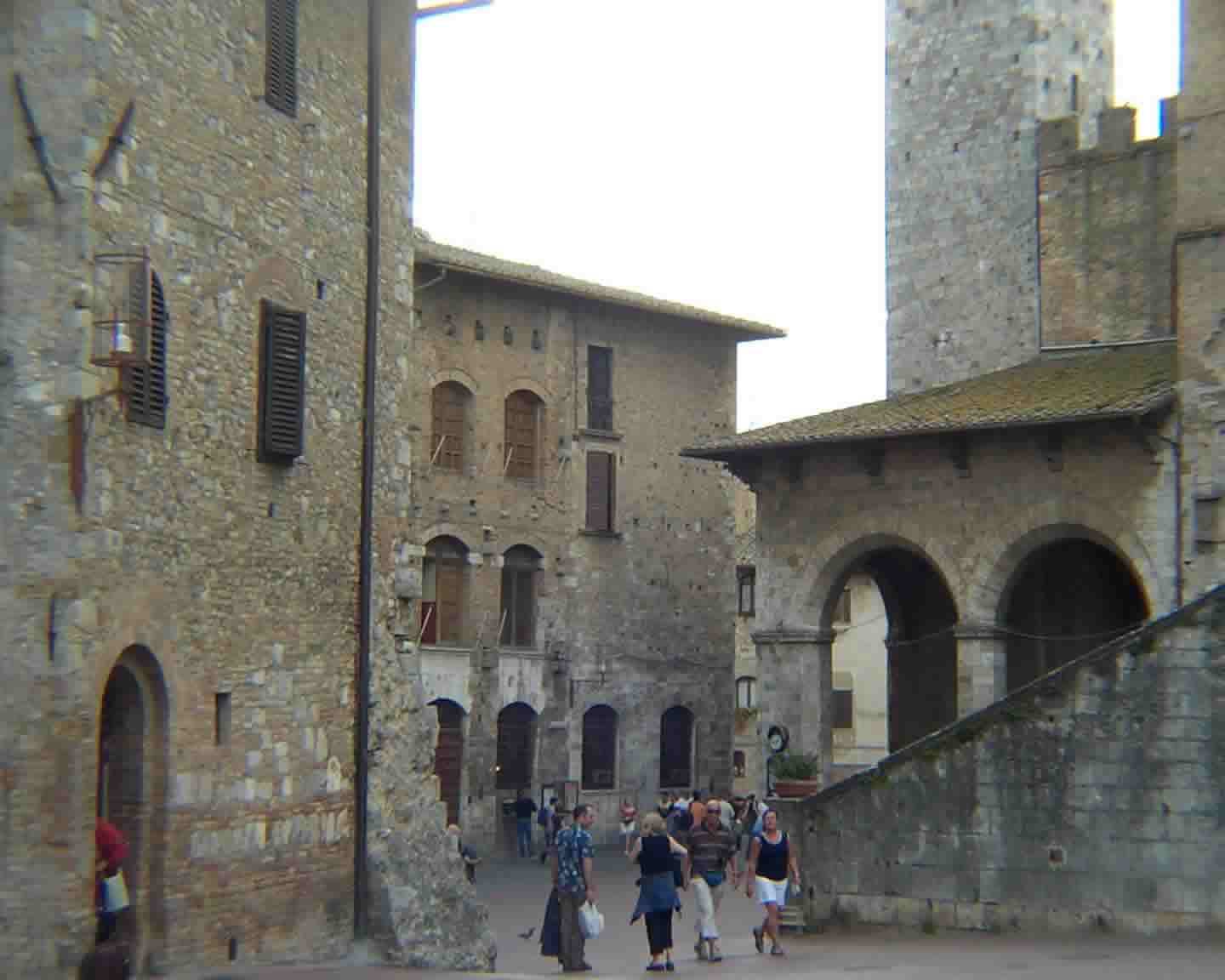 Piazza in San Gimignano